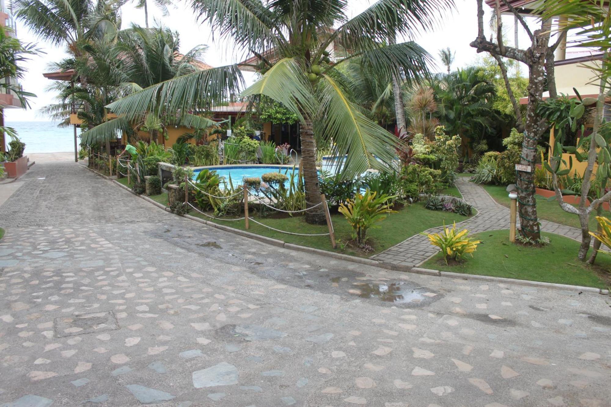 Lost Horizon Beach Dive Resort Bohol Exteriör bild