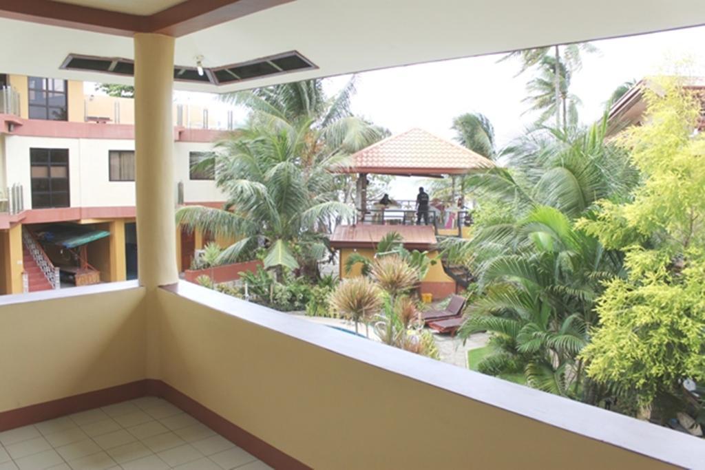 Lost Horizon Beach Dive Resort Bohol Exteriör bild