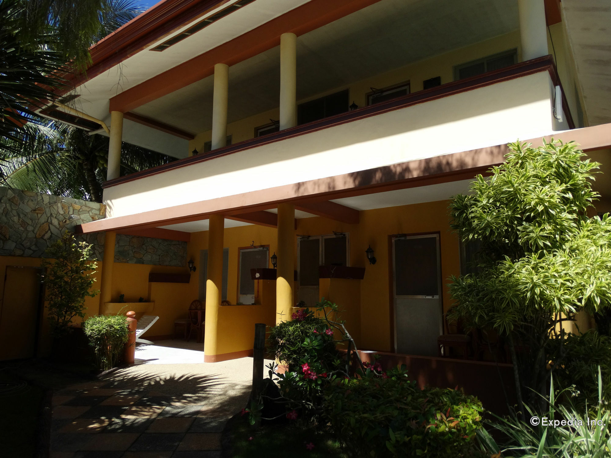 Lost Horizon Beach Dive Resort Bohol Exteriör bild