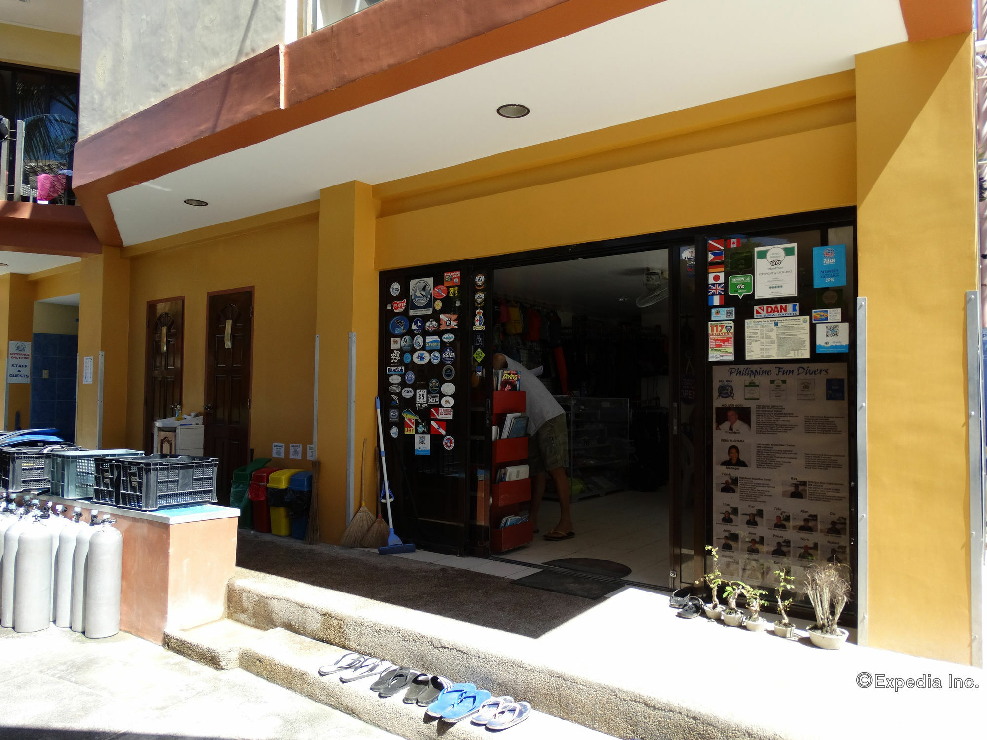 Lost Horizon Beach Dive Resort Bohol Exteriör bild